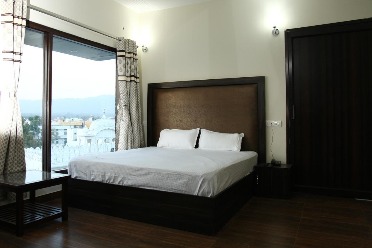 Hotel Temple View Inn Anandpur Sāhib Exterior foto