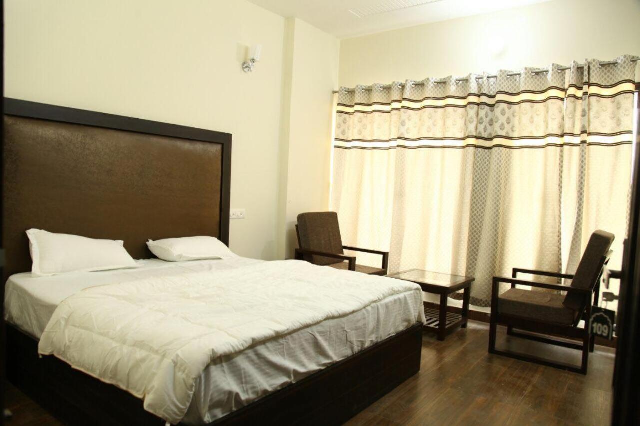 Hotel Temple View Inn Anandpur Sāhib Exterior foto